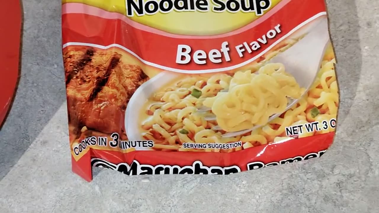 Eating Maruchan Ramen Noodle Beef Flavor, Dbn, MI, 5/24/24