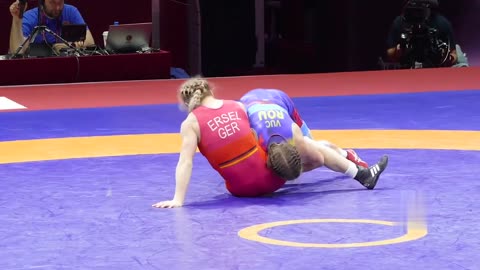 Women's Wrestling 50kg - Very Strong Romanian Wins by Fall