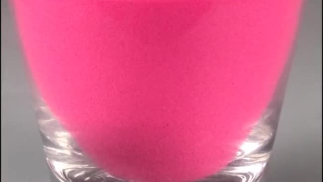 The sound of thin steel pipes inserted into foam sand
