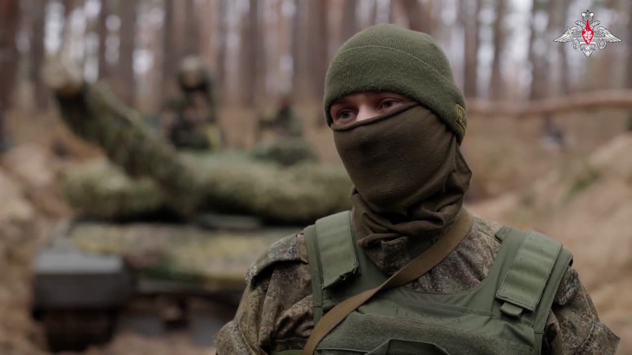 Russian tank crews operating the T-80BVM