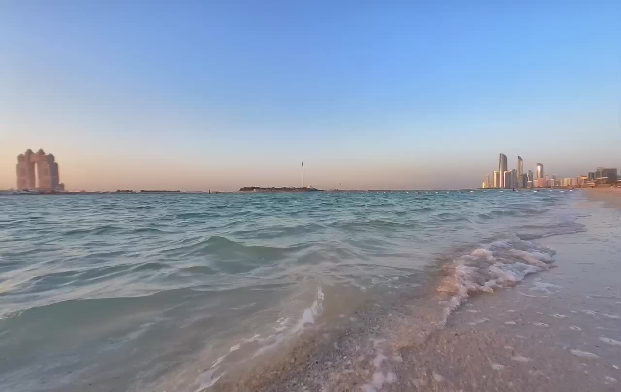 So clean! Abu Dhabi Corniche Beach