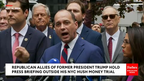 SHOCK MOMENT: Lauren Boebert Heckled By People Yelling 'Beetlejuice' At Her Outside Trump Trial