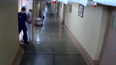 0059USCHBAHT43Hallway_2021-01-05_02h00min01s220ms.mp4