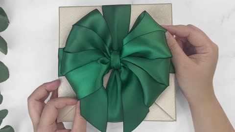 DIY Gift Wrapping - Gift Packing With Quadruple Ribbon Bow