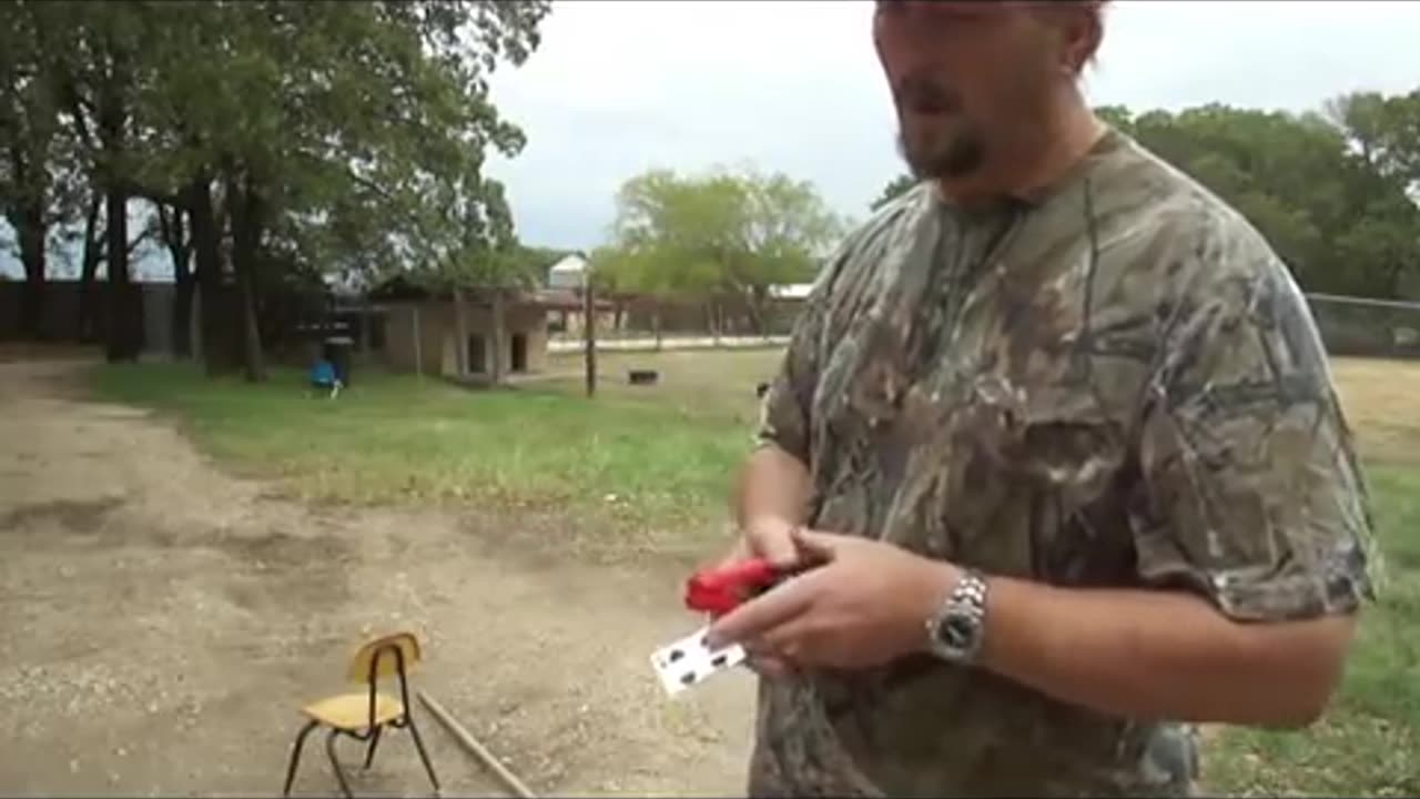 How to shoot a slingshot