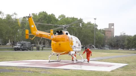 MBB BO-105 LV-GIE de UTV Aero emergencias operando en el Parque Alem 30_11_2022