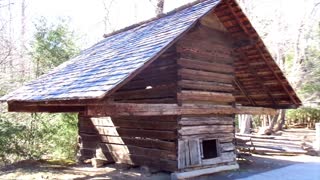 Cantilever Barn Cades Cove 3