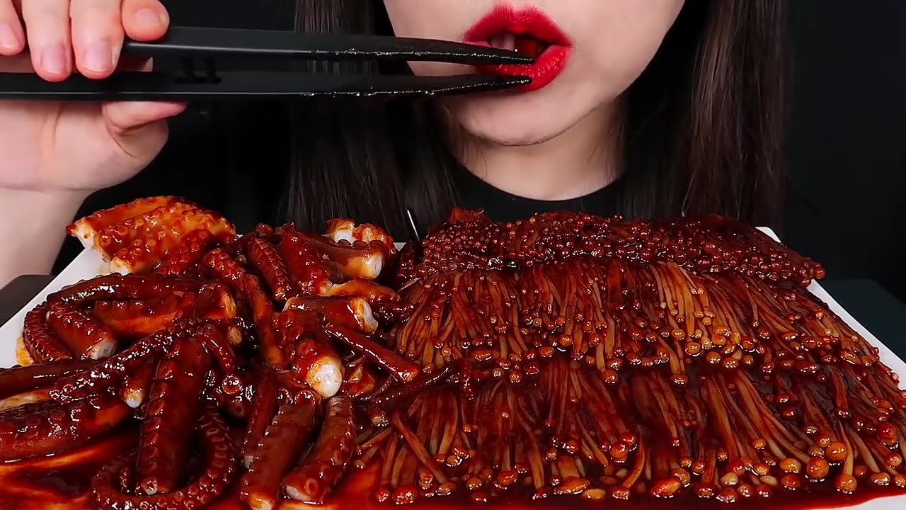 ASMR SPICY BLACK BEAN ENOKI MUSHROOMS OCTOPUS MUKBANG ZOEY ASMR