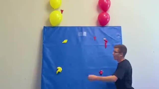 4 Jumps to POP Them All 🎈 VS