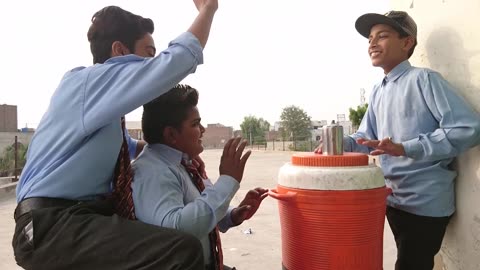 School Boys talent in Pakistan, Beautiful Voice