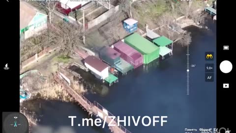 Russian dropped a couple of grenades directly on the boat of the Armed Forces of Ukraine in Kherson