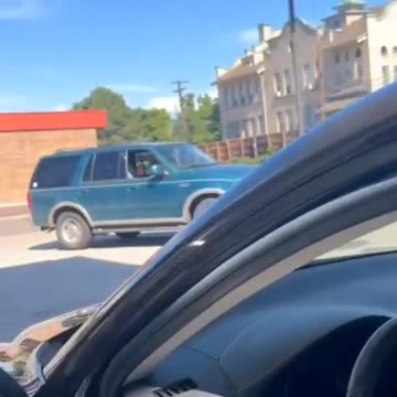 BAD MANNER GUY ON THE STREET!