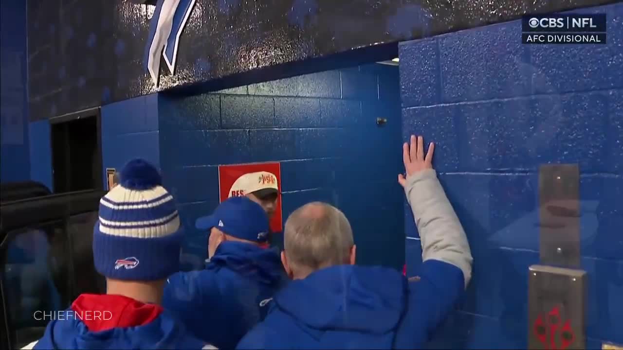 Damar Hamlin attended the Bills game. Is that really the Hamlin?