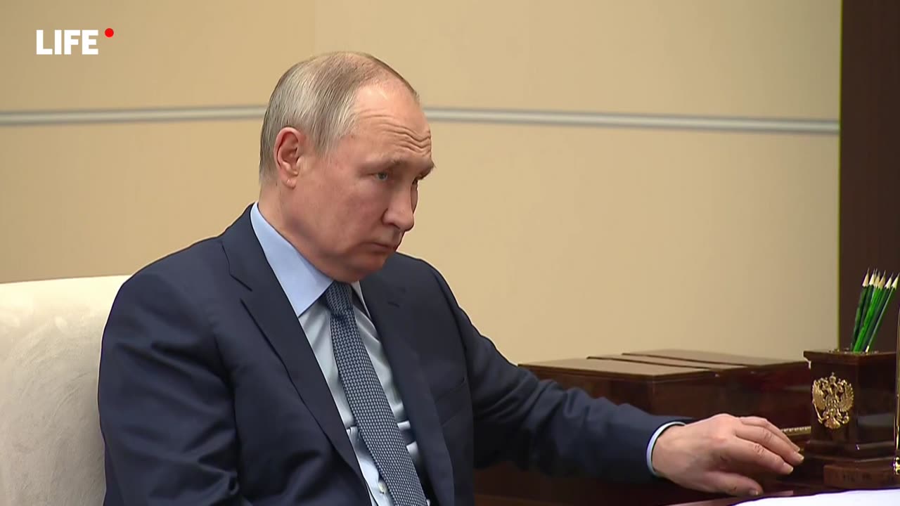 Путин проводит совещание с главой Псковской области