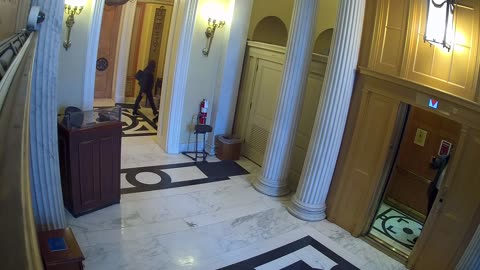 0264USCH02UpperHouseDoorInterior_2021-01-06_12h19min30s517ms.mp4