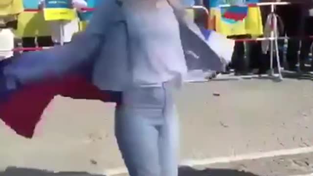 Δωρακι στα μουσουδια καθαρματα