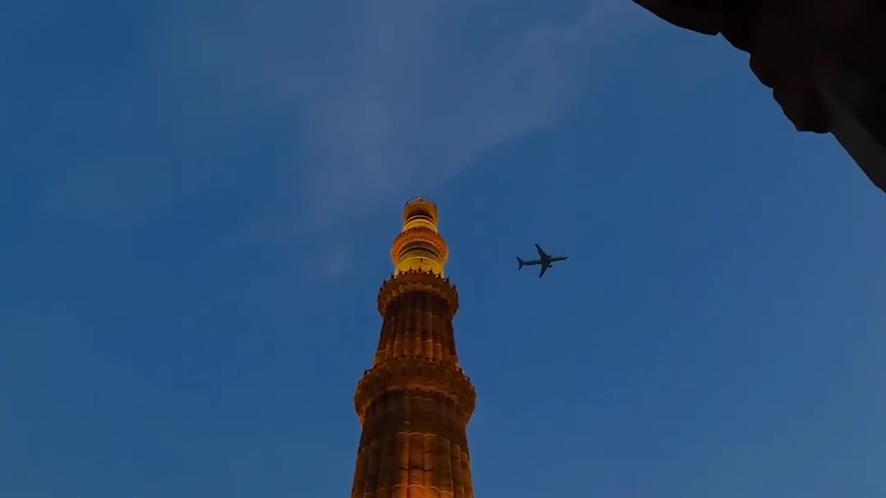 Leaning tower