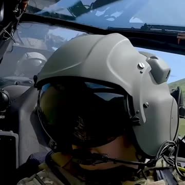 Britain's latest attack helicopter, the Apache AH-64E #shorts #apachehelicopter #thesun