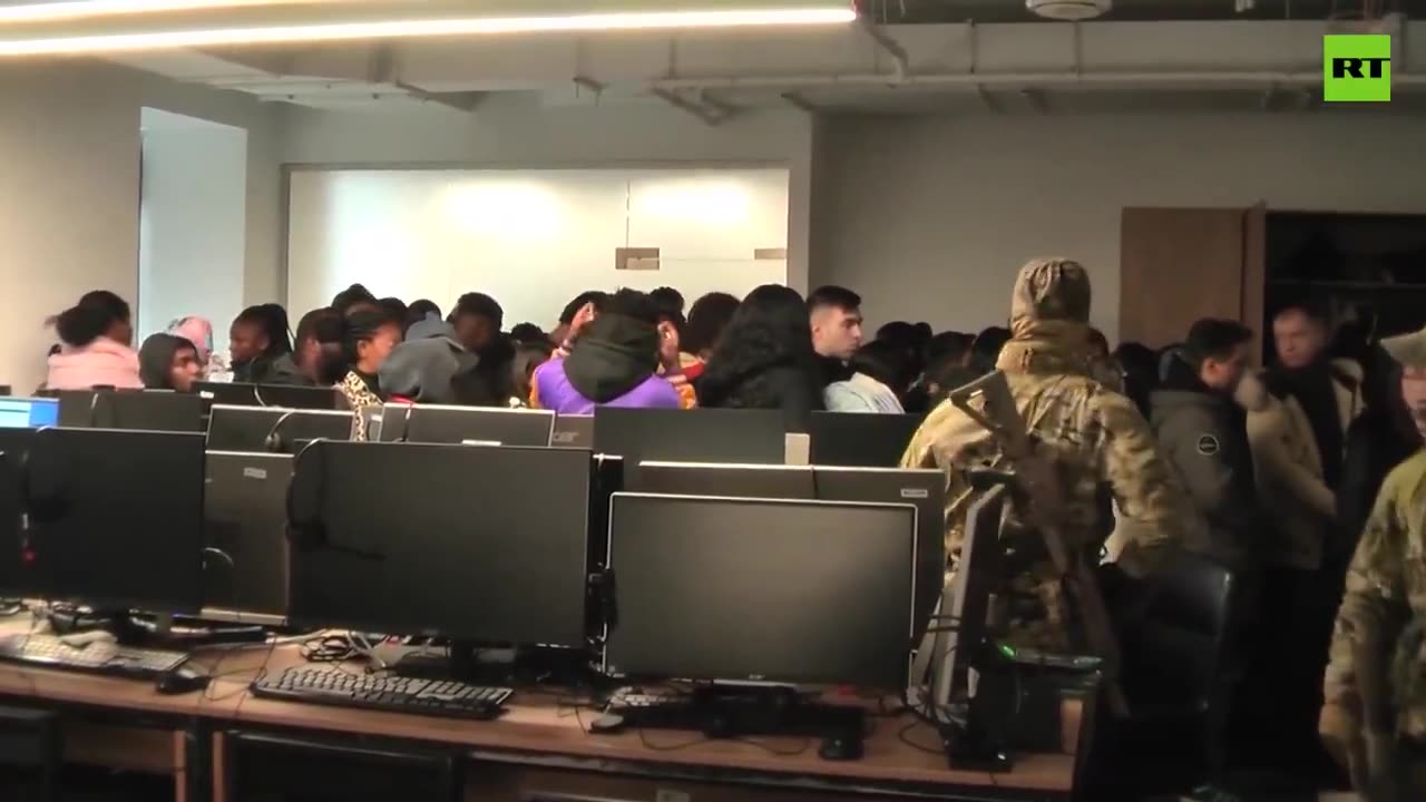 Russian FSB raids offices of international call centers involved in investment scams.