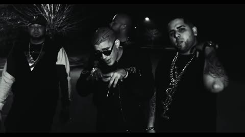 BAD BUNNY - SOY PEOR (Official Video)