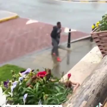 ⚠️ Dublin ⚠️ A foreign man was arrested yesterday for indecently exposing