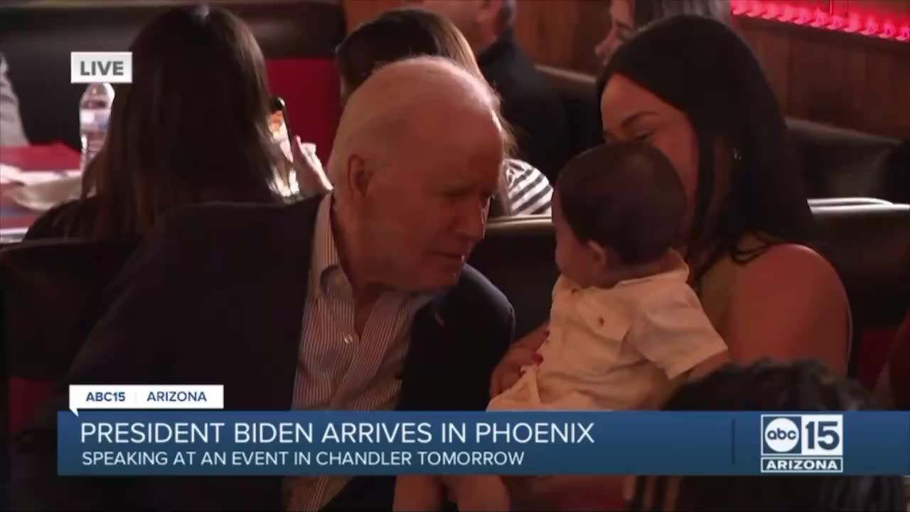 Buyden Abruptly Leaves Stage During a Campaign Speech when he see a baby.