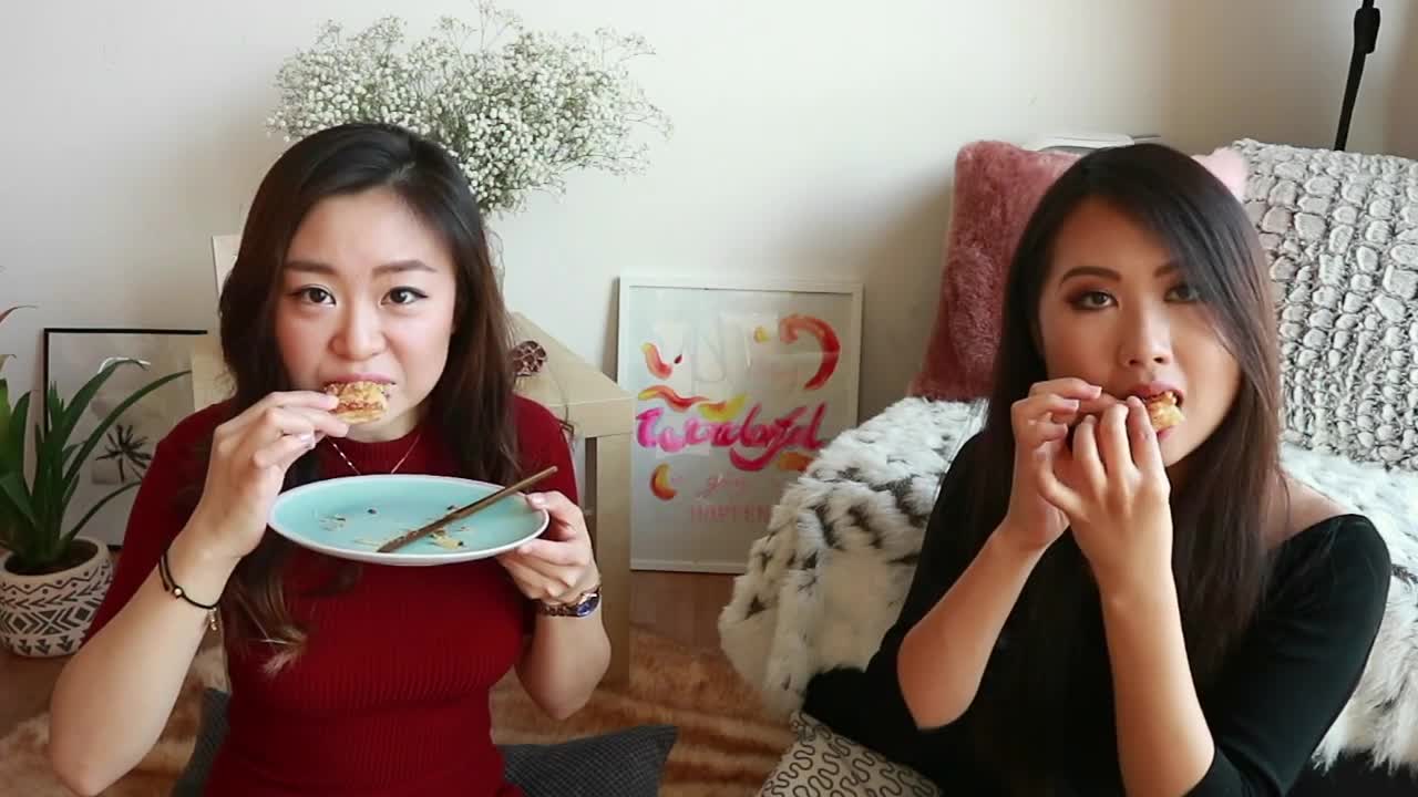 Asian Girls try Dutch Food PART 2 sprinkles breakfast