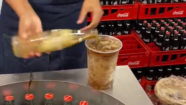 How to Make Slushy Coca-Cola Thai Street Food