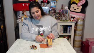 Review of a Vintage Snow White cottage Polly Pocket Disney collection