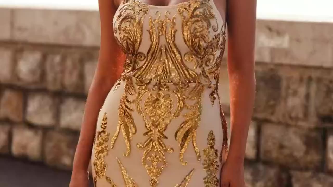 Sexy in Gold.