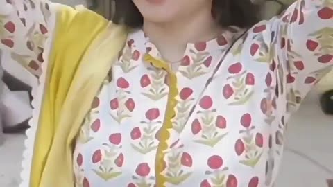 Cute Neelam Muneer/Jx video