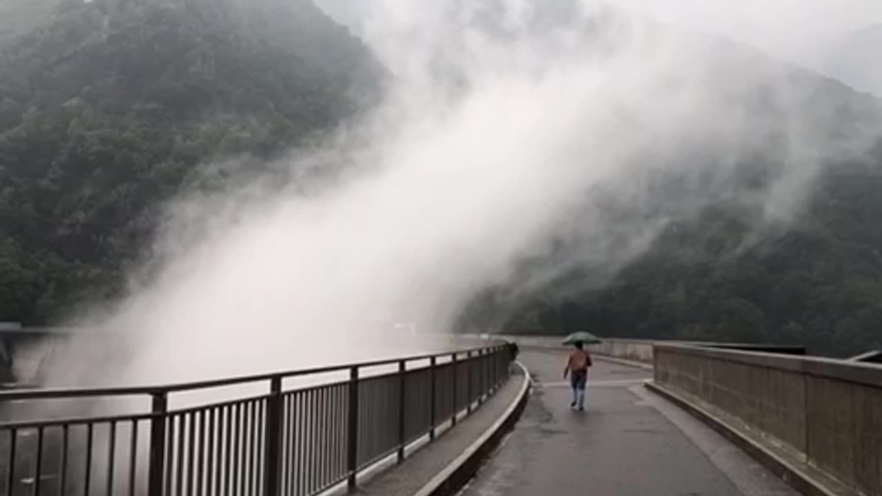 Incredible Verzasca Dam, Clouds+Rain - Switzerland