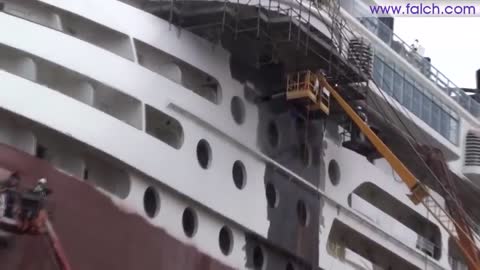 INCREDIBLE AND INGENIOUS Barnacles Removing From Ship.-SATISFYING Barnacles Removing Proces.[3].