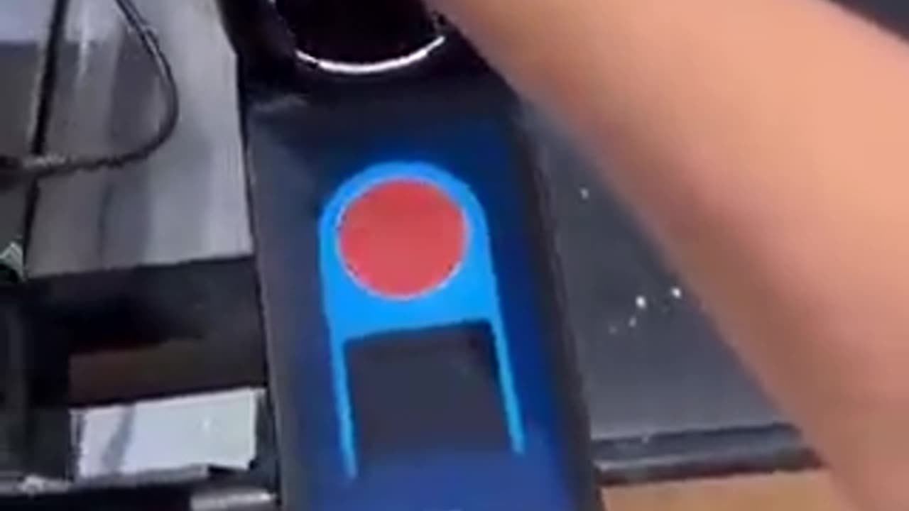 Πληρωμή με το χεράκι – Όλα στις μέρες μας