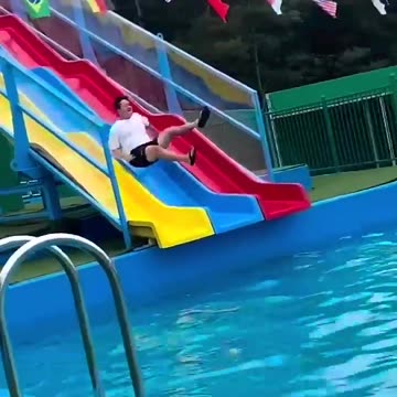 The end 😂😂😂 #shorts #viral #funny #fails #humor