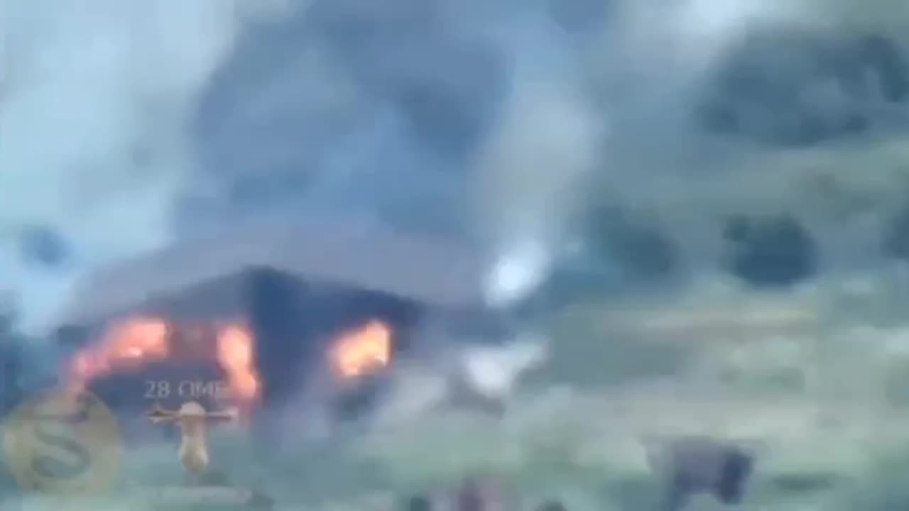 28 OMBr destroys an enemy tank with a tank from a closed position.