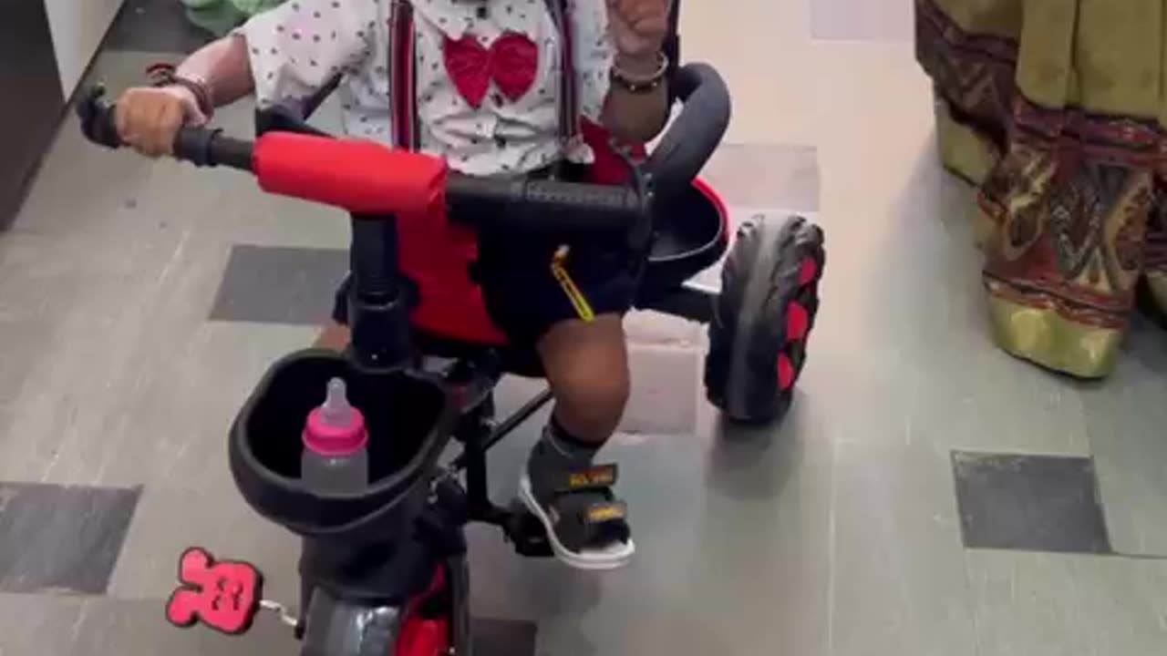 Baby drive car