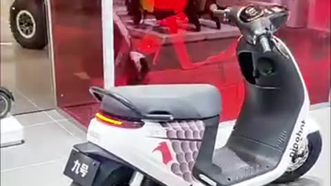 Xiaomi's New Smart Self-Driving Scooter! Just Wow!