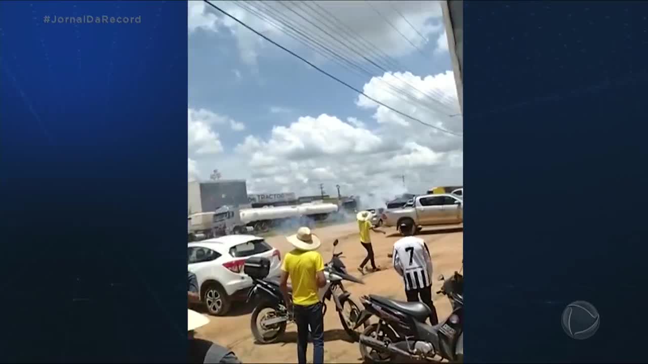 Bloqueios rodoviários continuam acontecendo por todo o Brasil