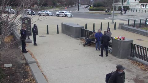 7196USCG00EastfrontSenateEggE_2021-01-06_11h20min01s107ms.mp4