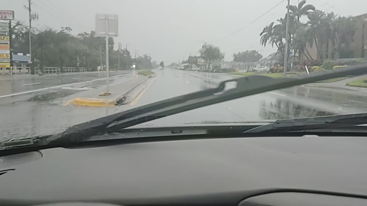 Hurricane 🌀 Ian On The Ground Report