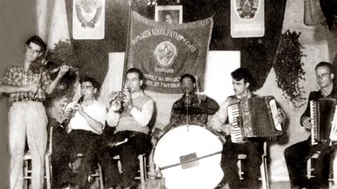 ПЪРВОМАЙСКАТА ГРУПА