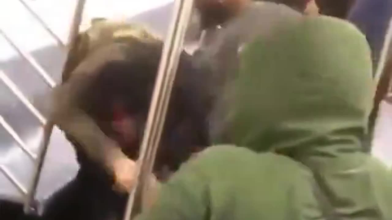 Western subways have become very dangerous