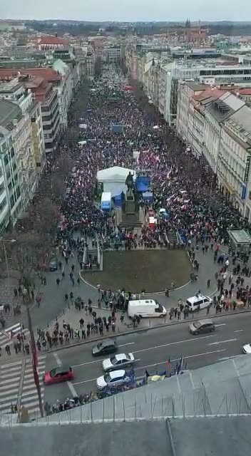 Demonstrace na Václaváku 16,4. 2023 očima návštěvice Národního muza