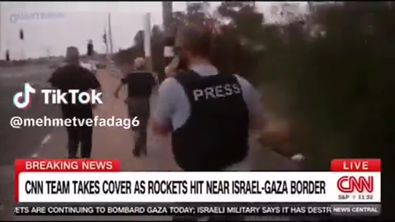 CNN forgets that it is on the air