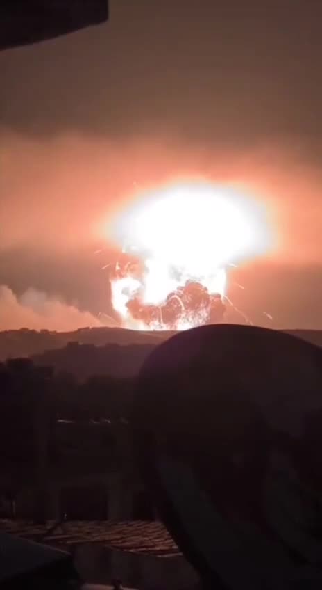 🇮🇱🇸🇾🤯 Israeli aviation strike former Syrian army ammunition depot in Tartus to