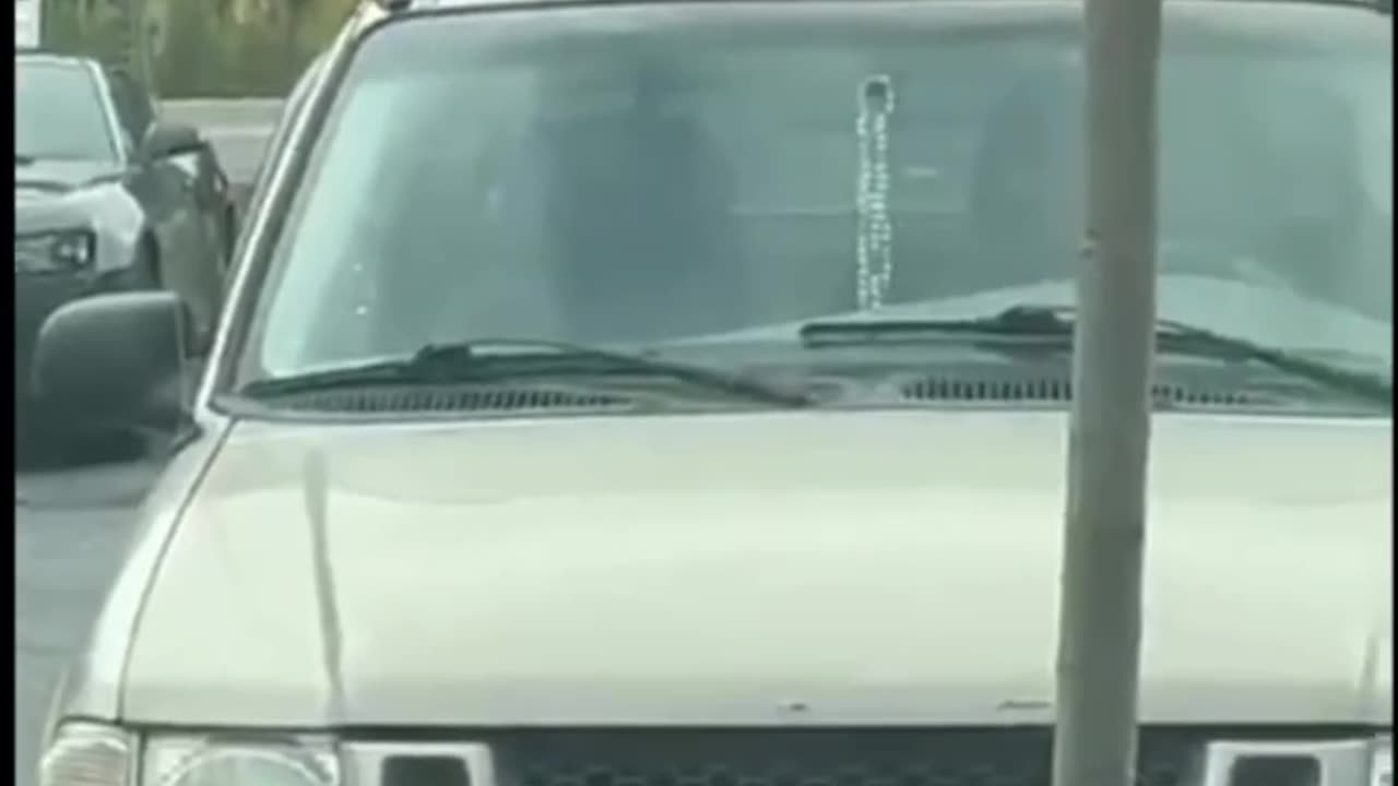 Fulton County Georgia - Multiple Box Trucks Rolling into Election Locations