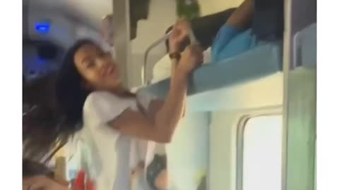 Other vs me train travel |😁