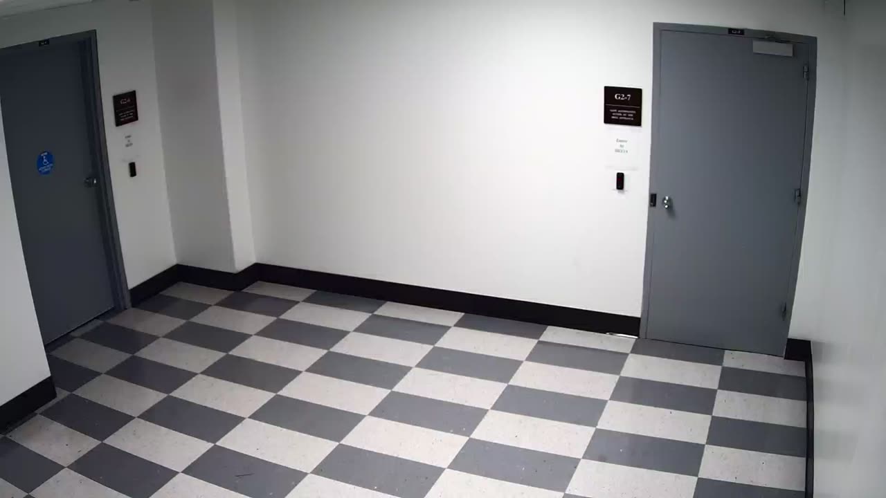 6138RHOBG2G2-27_2021-01-06_06h20min00s737ms.mp4