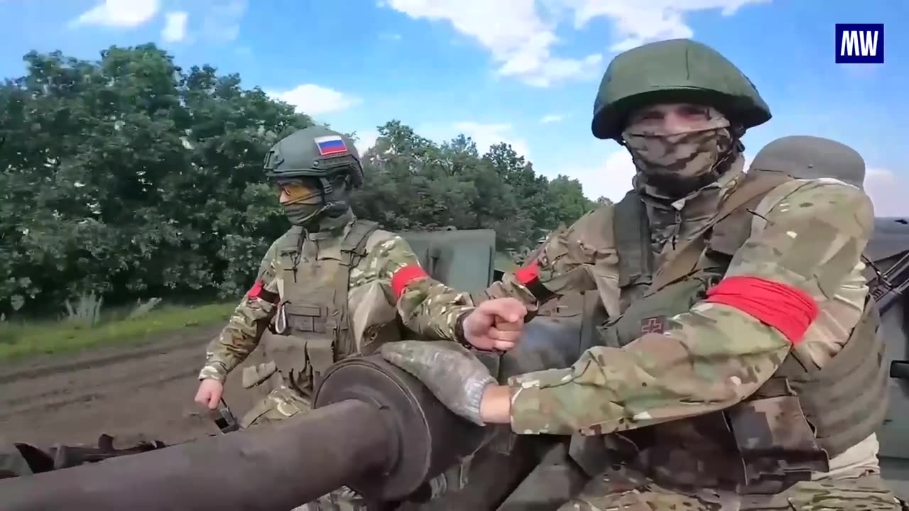 S-60 anti-aircraft gun crew on combat work